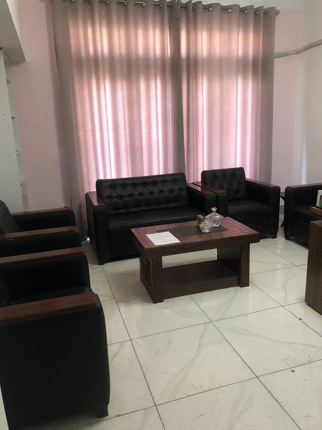 ۱۱۰مترموقعیت اداری