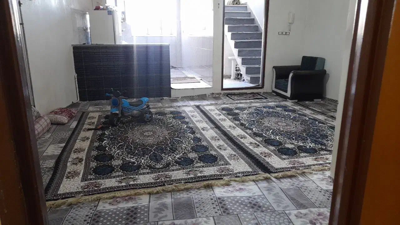 بعثت ۱۰۹متر خانه ویلایی  حیاط ماشین رو سند تک برگ
