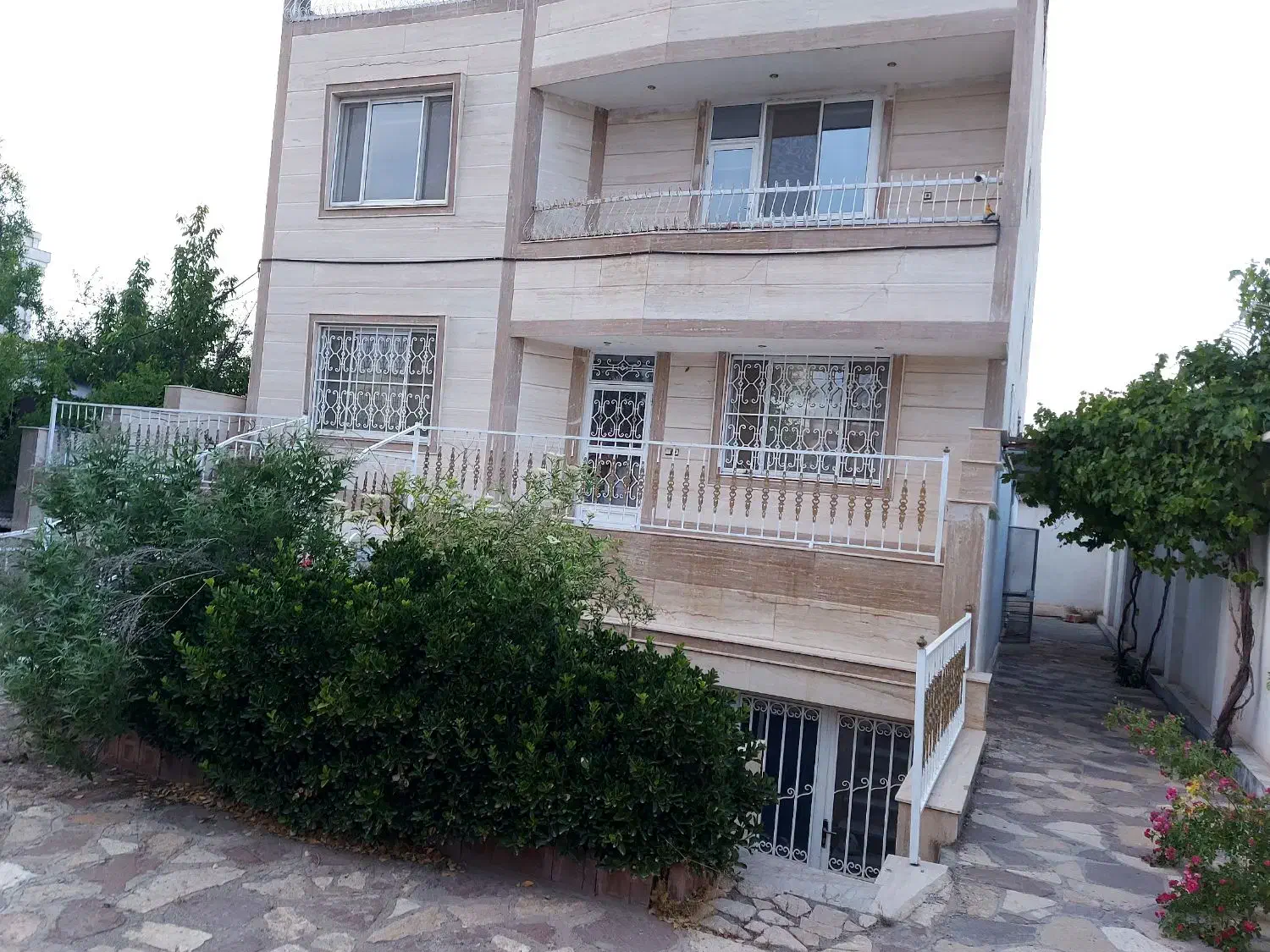 ویلایی ویلاشهر