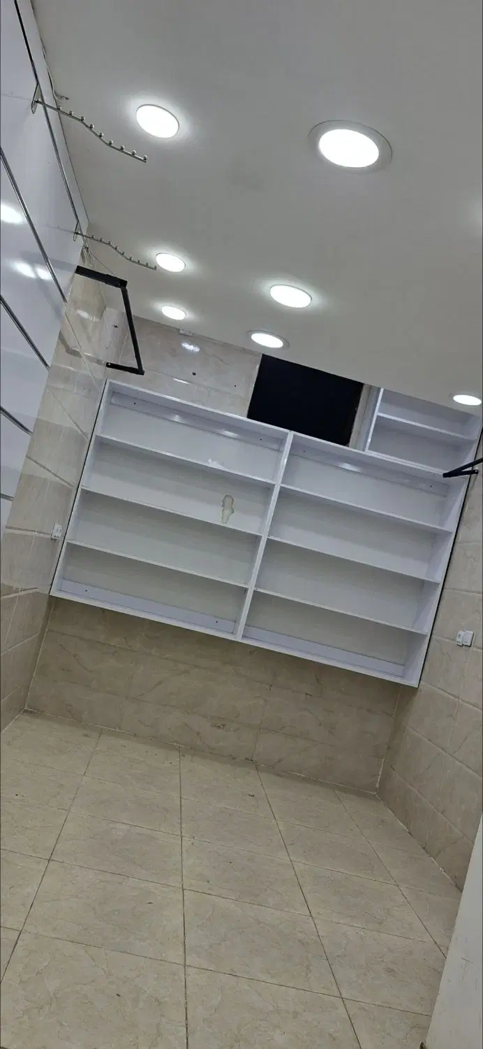 رهن واجاره، مغازه دوطبقه سرخیابان اصلی