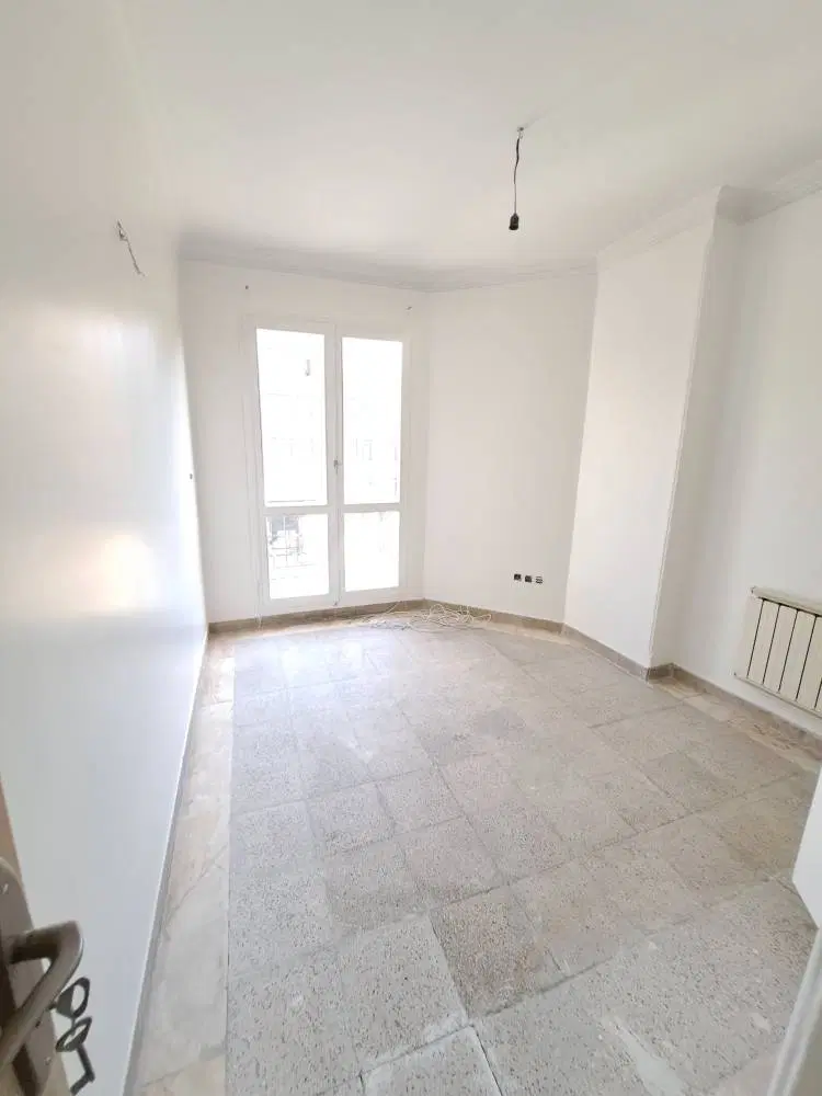 92 متر_2خواب_فول_سالن مربع