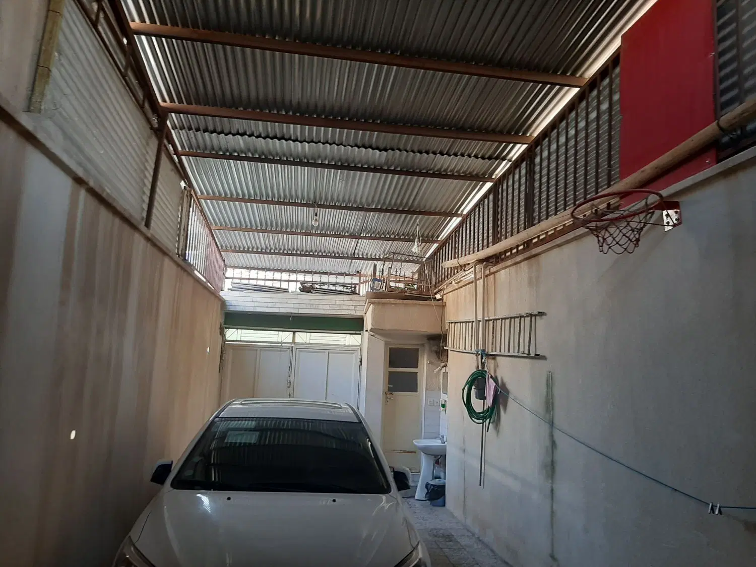 ویلایی کوچه فردوس