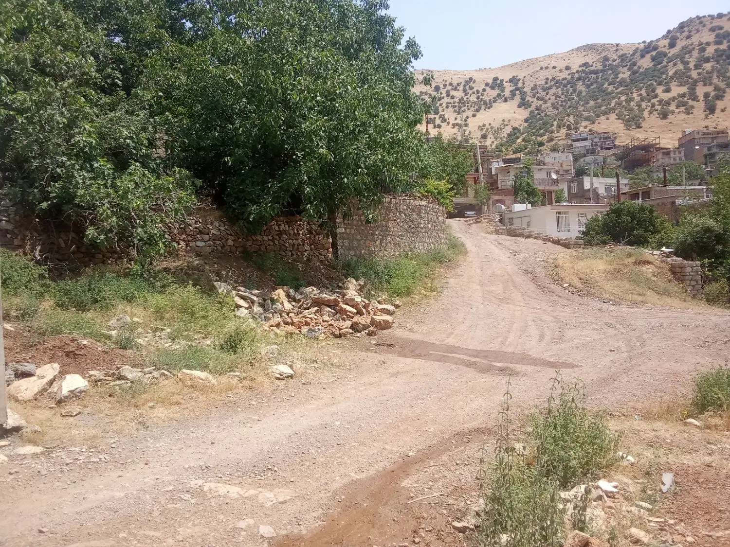 زمین 112 متری