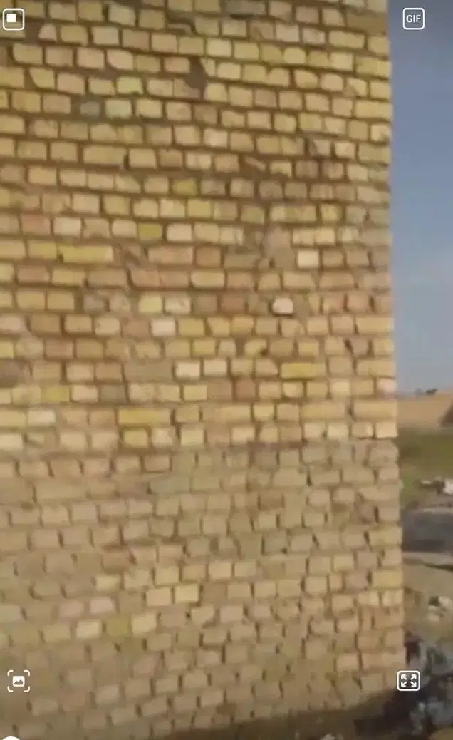 فروش ۹۸ متر زمین چهار دیواری  پای سقف