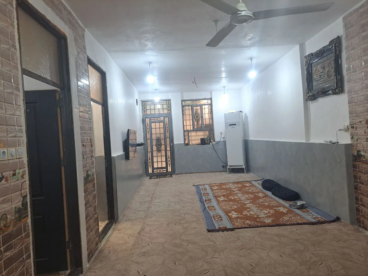 خونه ۱۴۰مترهمینطورکه می بینید نوساز