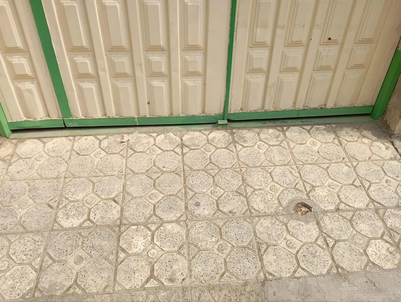 فروش خانه ۱۱۳ متری قابل سکونت + کلنگی ۳۰ متری جی