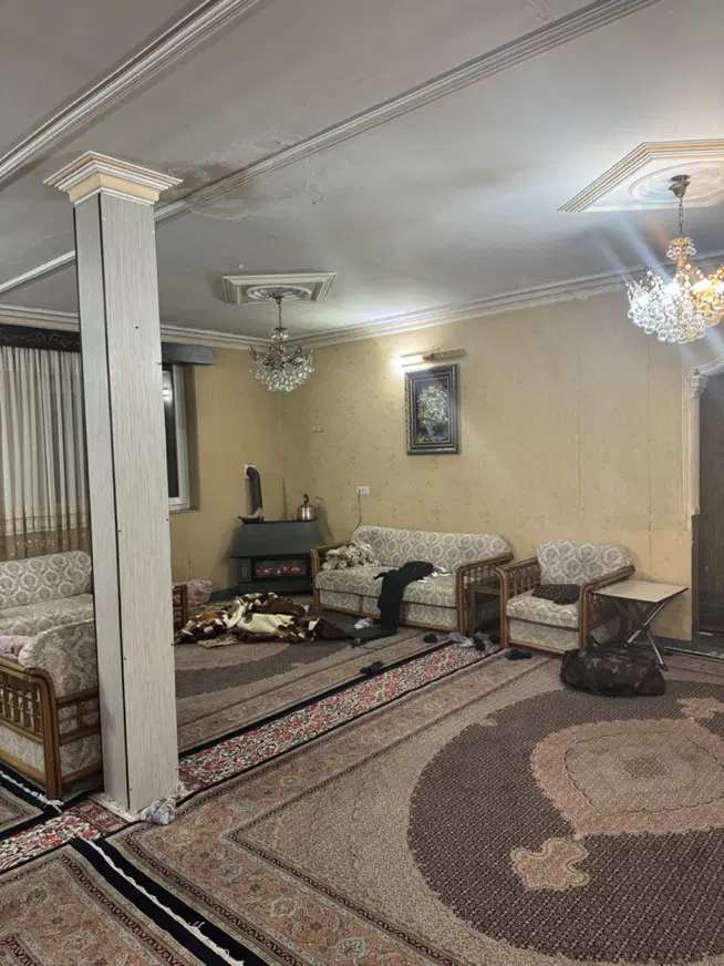 اجاره واحد مسکونی بلوار بهارستان 135 متری