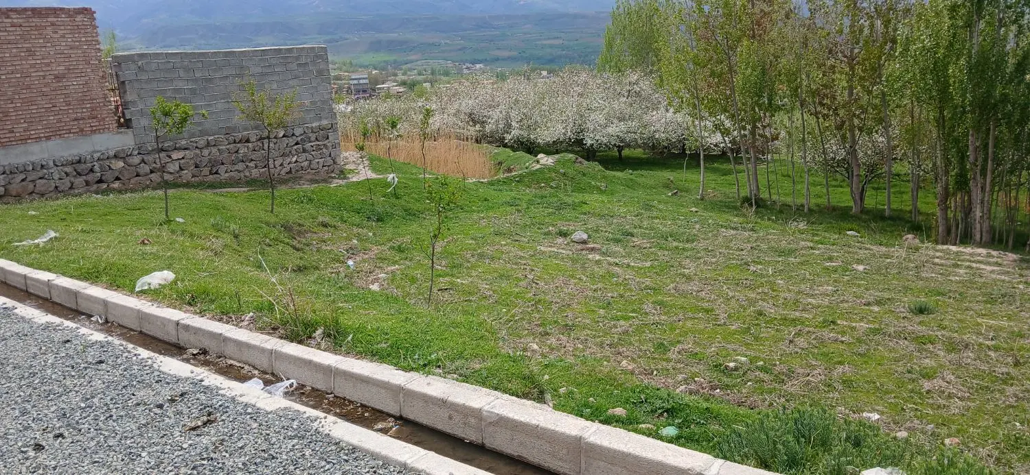 زمین در ورودی احمدآباد