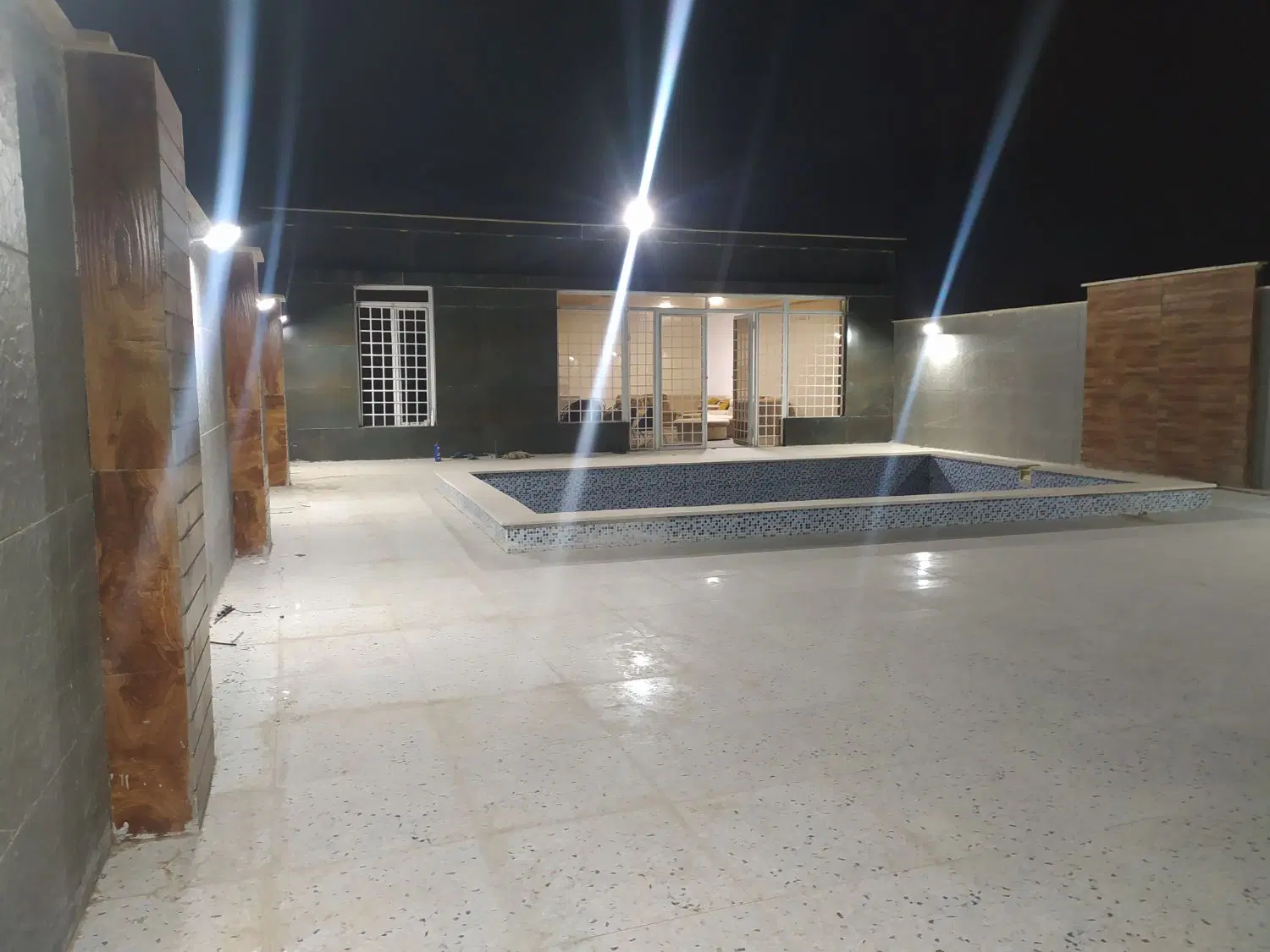 باغ ویلا