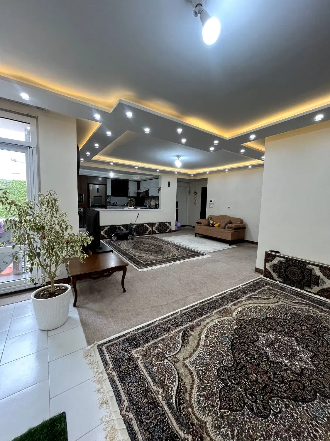 شریعتی ۱۱۰متری فول
