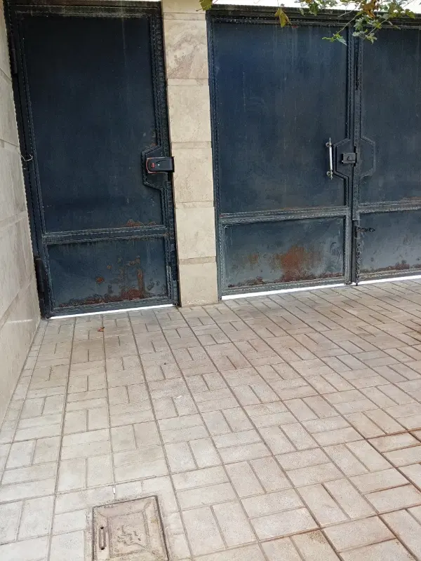 یکصدمتر زمین مسکونی الهیه خ بهبهانی