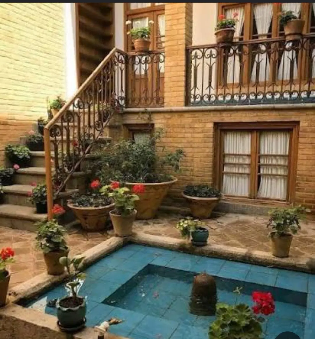 ساختمان ویلایی۱۳۰متری  طبرسی شمالی۳۰
