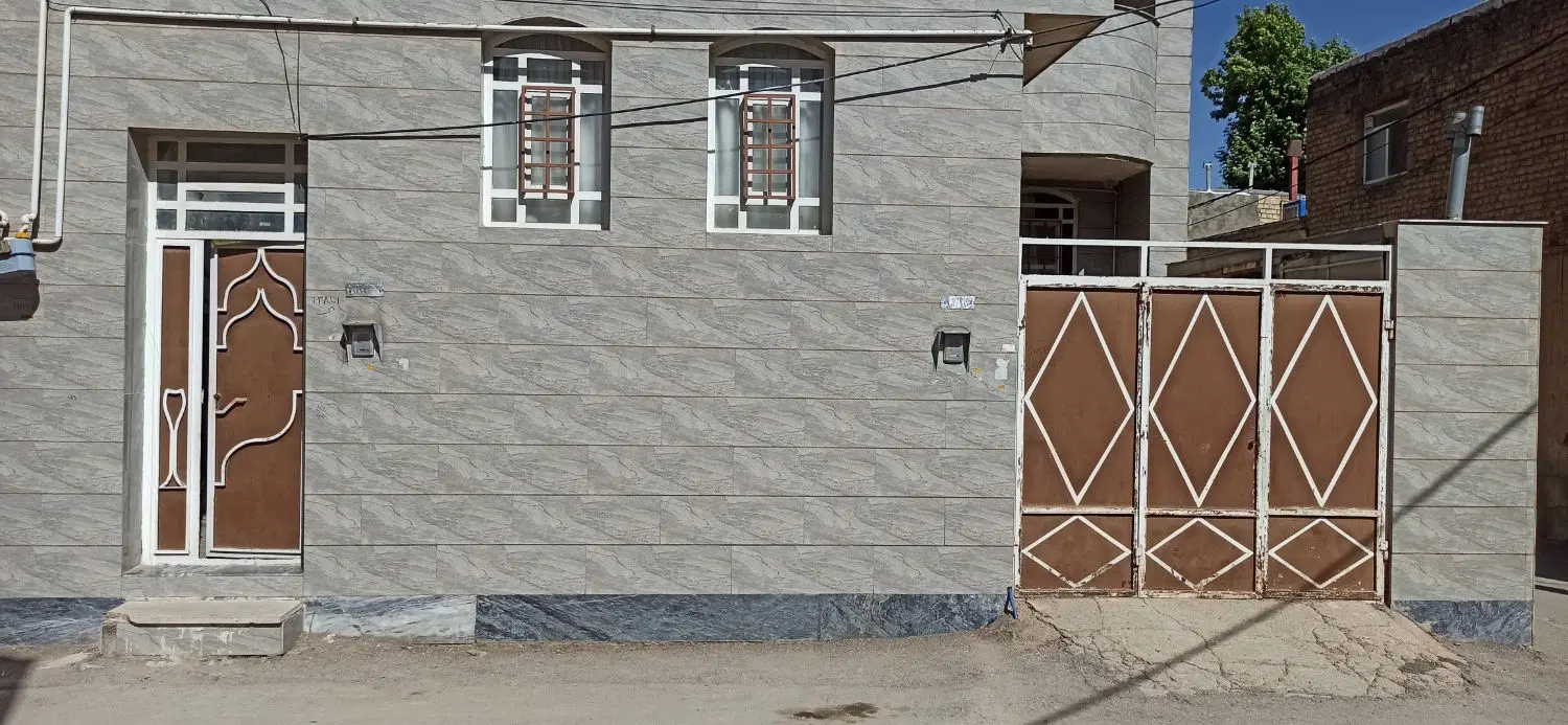 خانه دو طبقه پشته حسین آباد