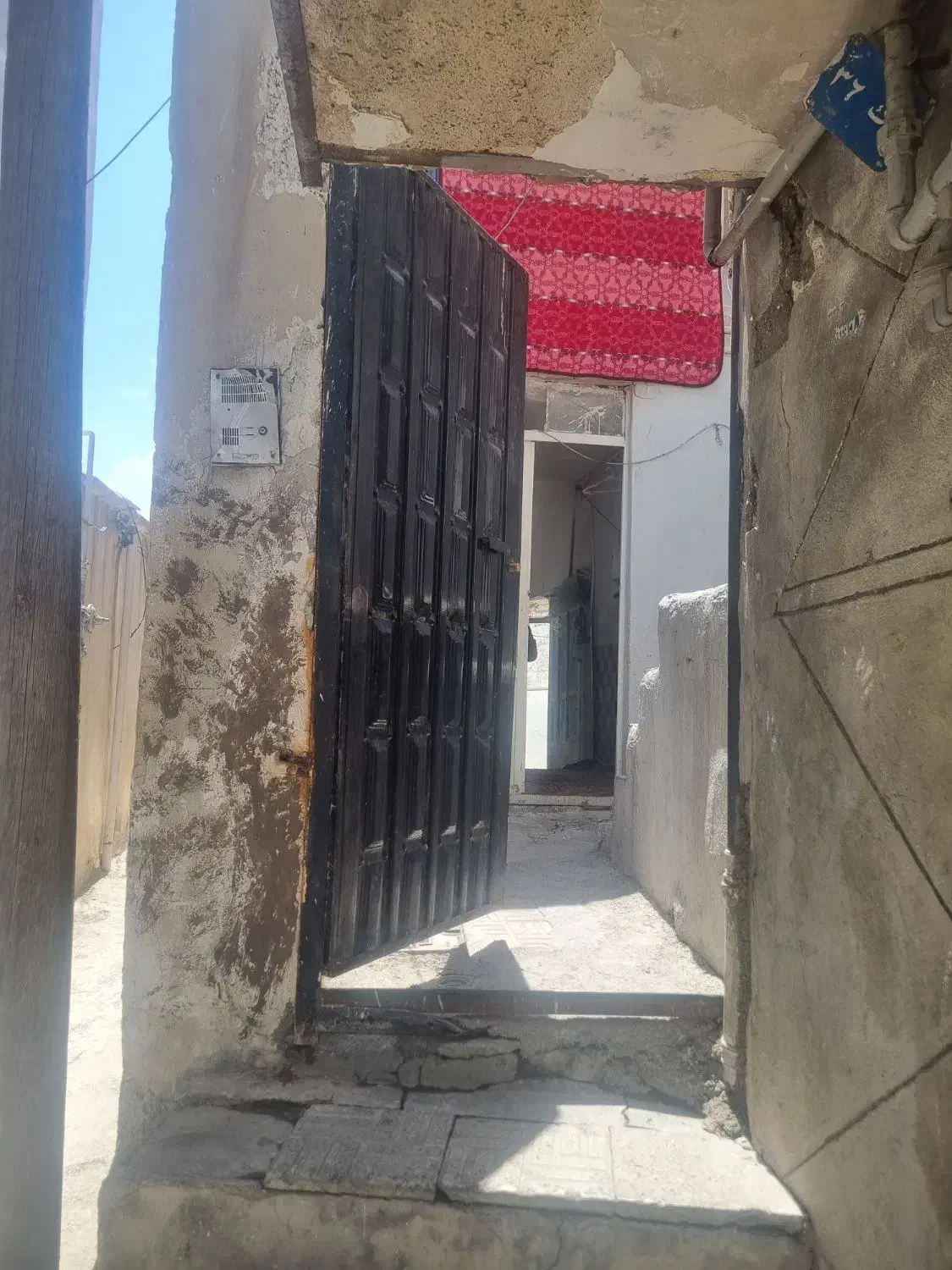 خانه ویلایی کلنگی در اسلام آباد منطقه دو خ مدرسه