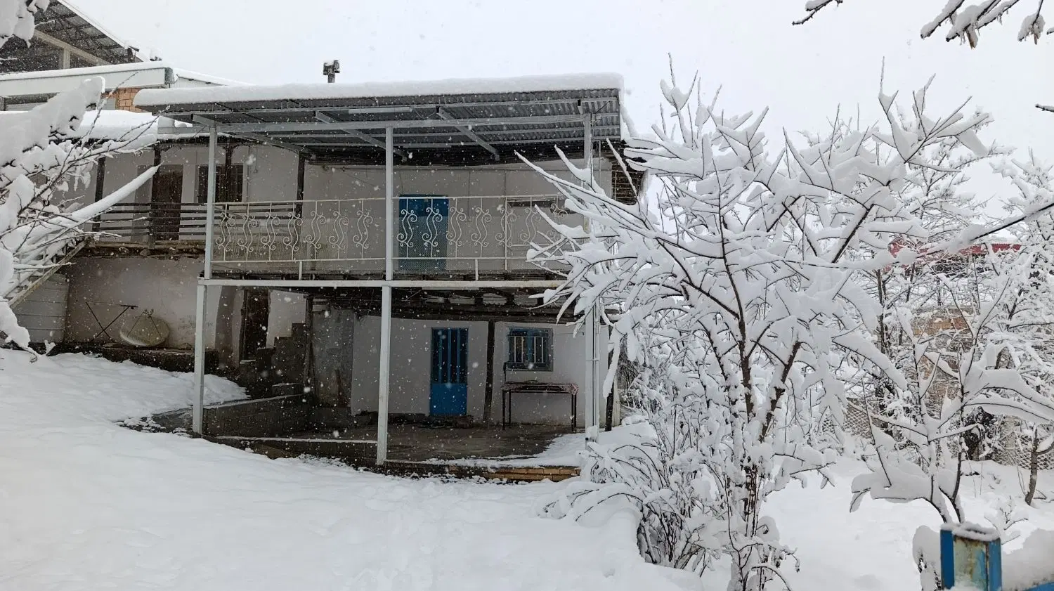 یک باب منزل مسکونی