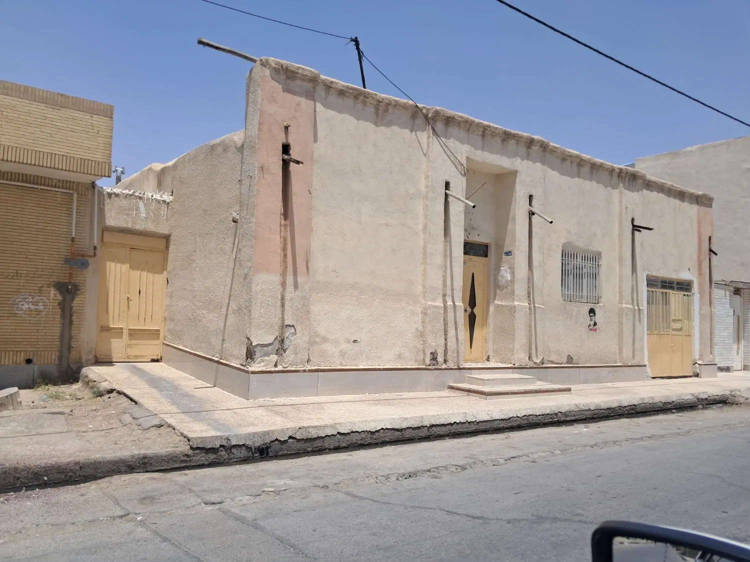 فروش ملک ویلایی راسته خیابان مالک اشتر