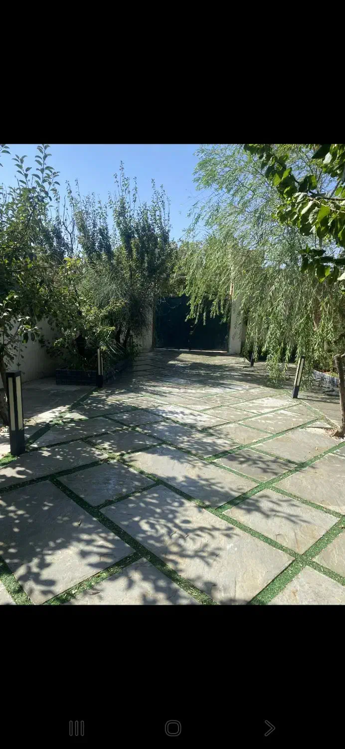باغچه ۶۰۰ متری بهترین لوکیشن
