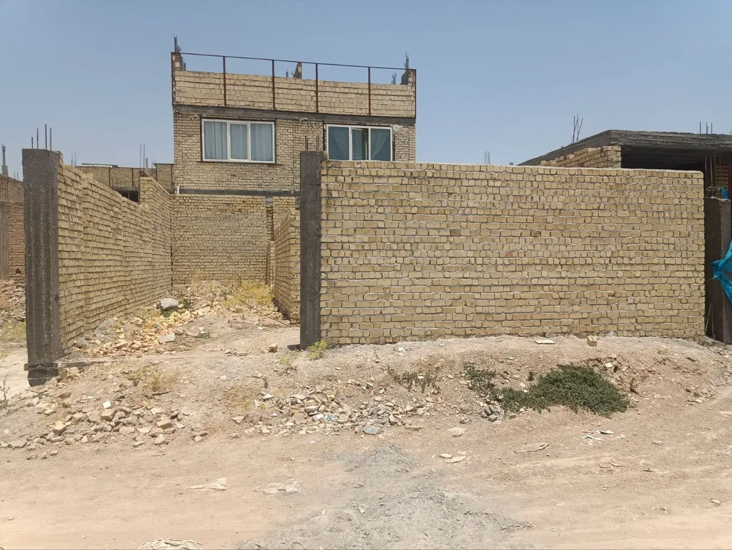 زمین مسکونی پشت باسکول