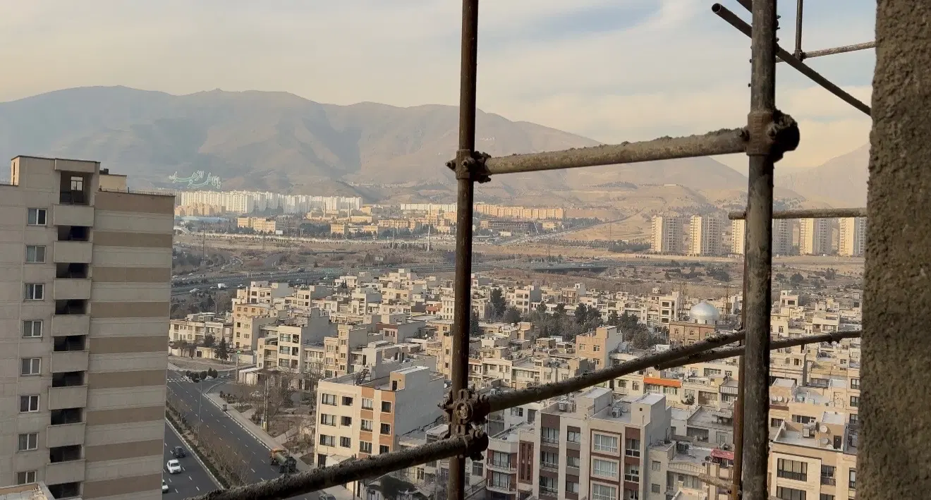 فروش مستقیم از مالک ۳ خواب برج چشمه_ دهکده+تهاتر