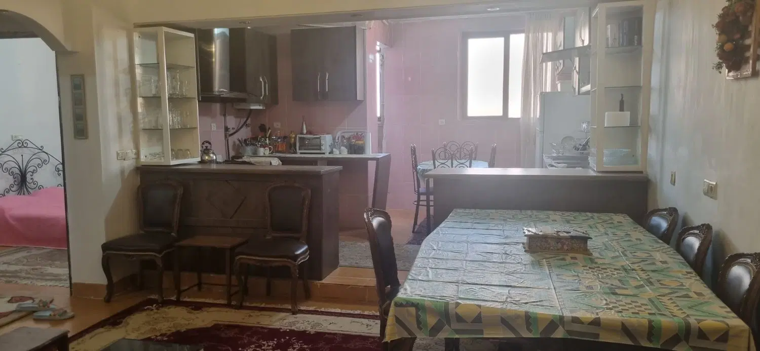 فروشی آپادانا