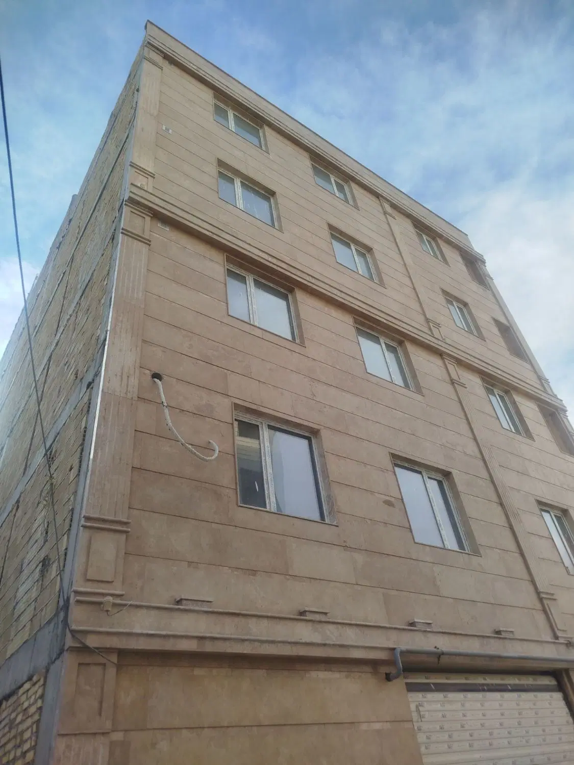 آپارتمان نوساز گاوخانه