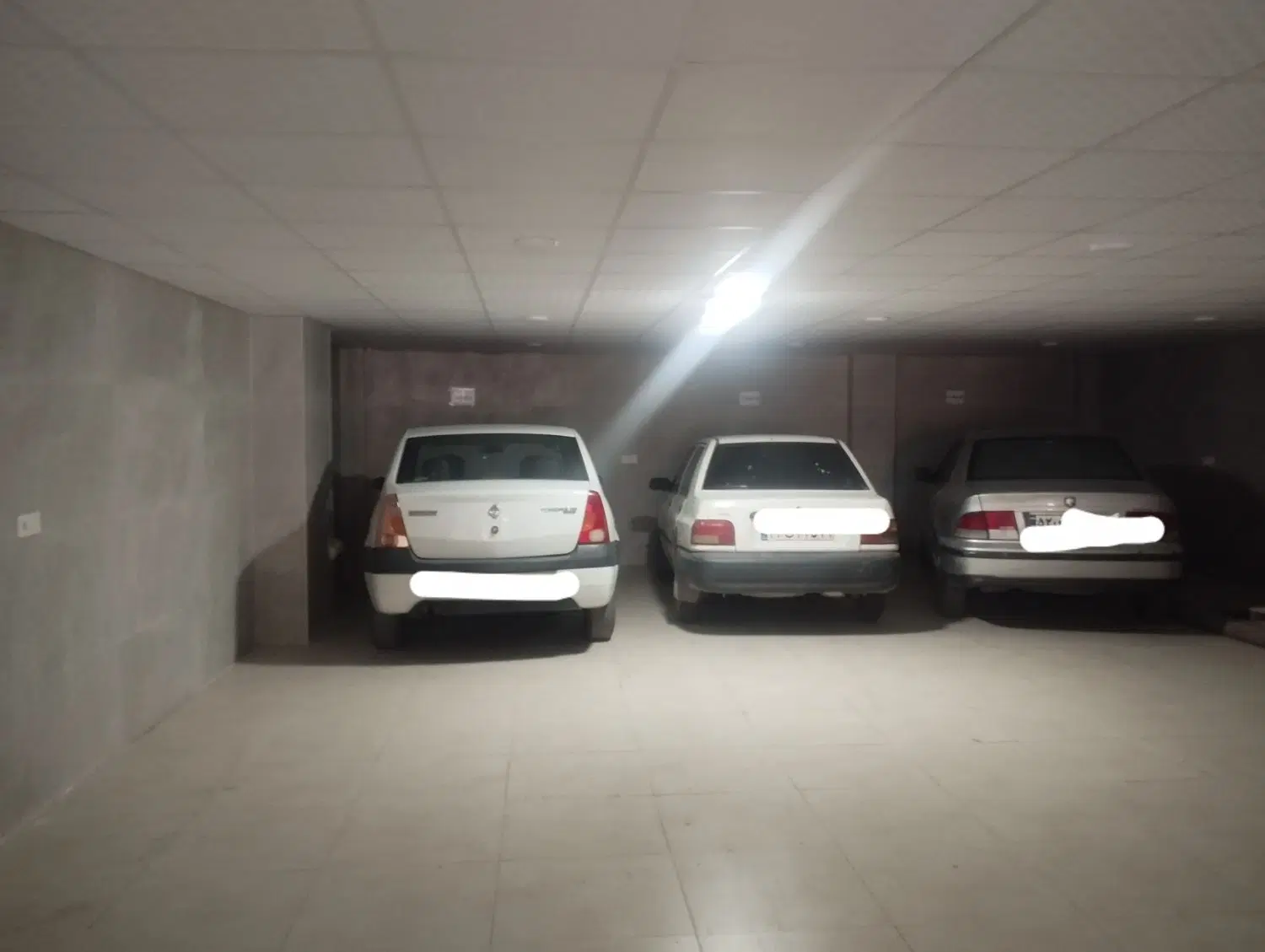 پارکینگ ماشین