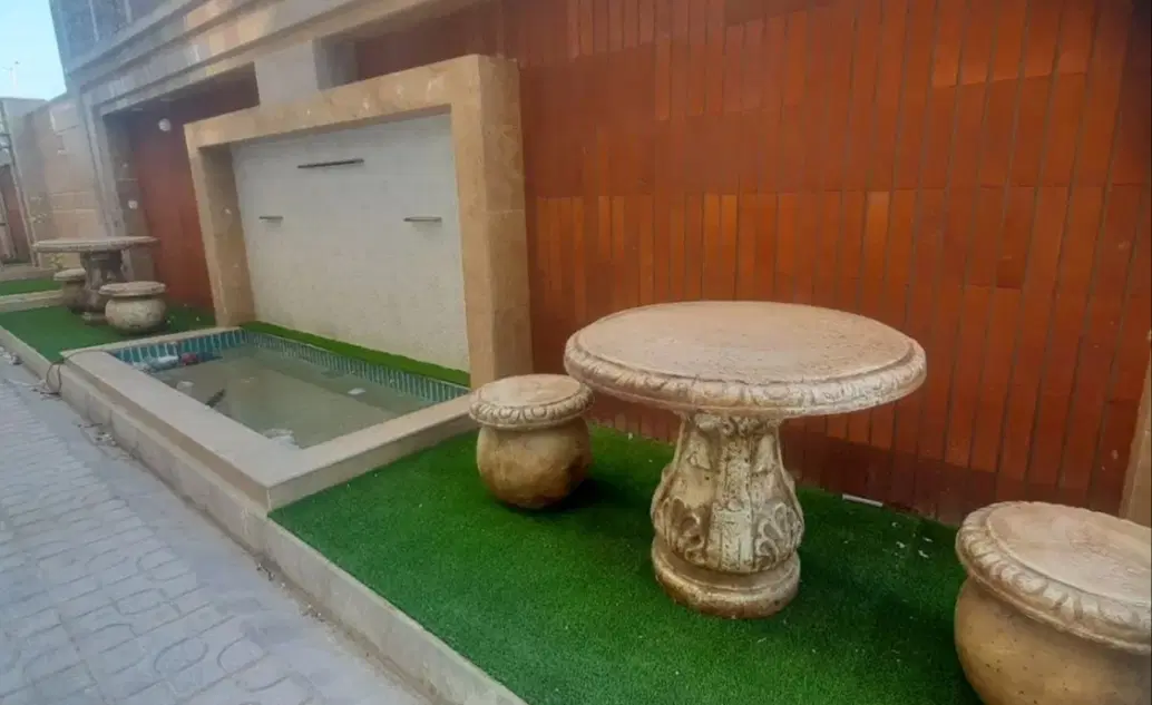 واحد ۹۸ متری وام دار آزادی