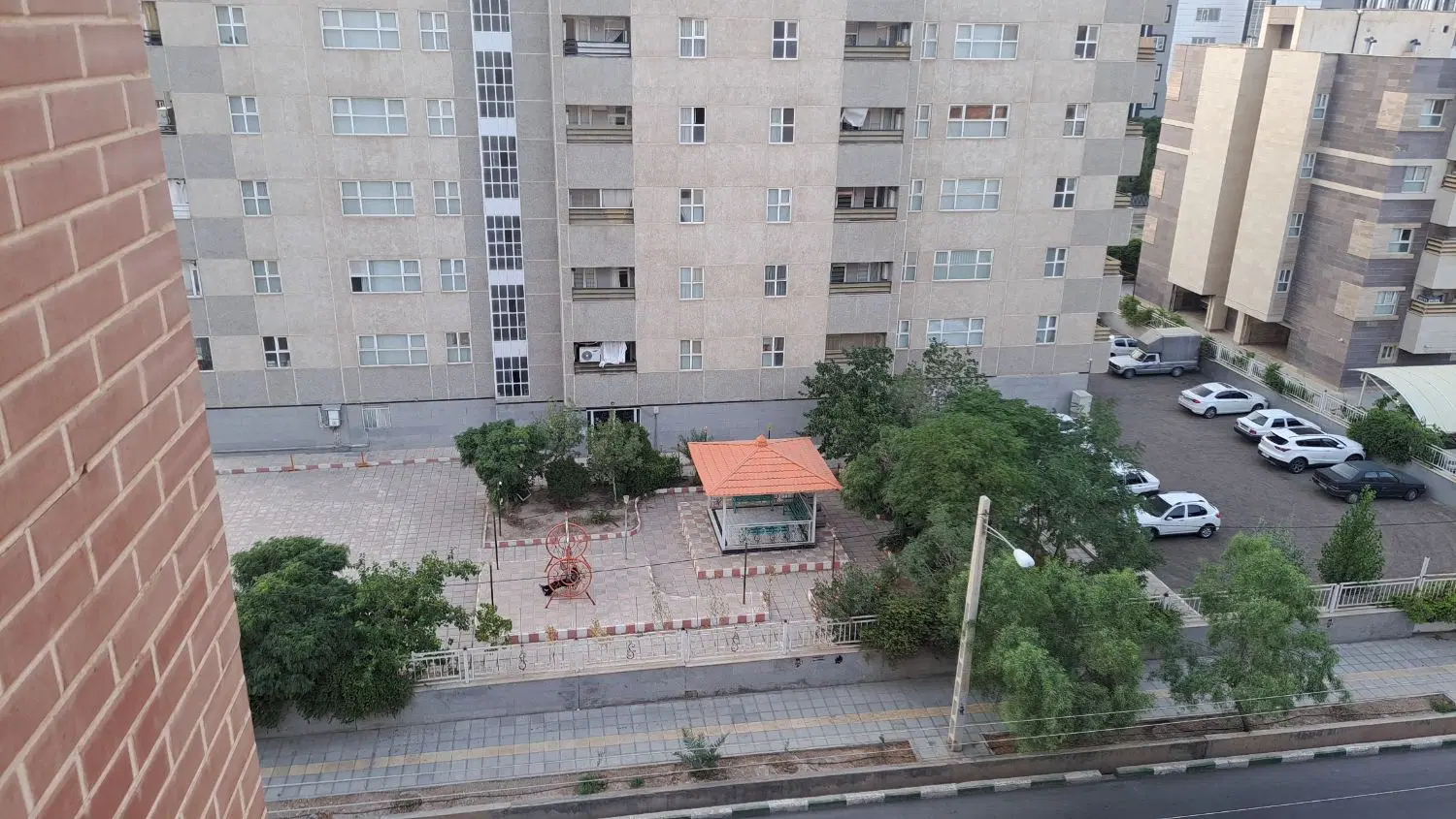 استقلال دو خواب ۸۳ متری