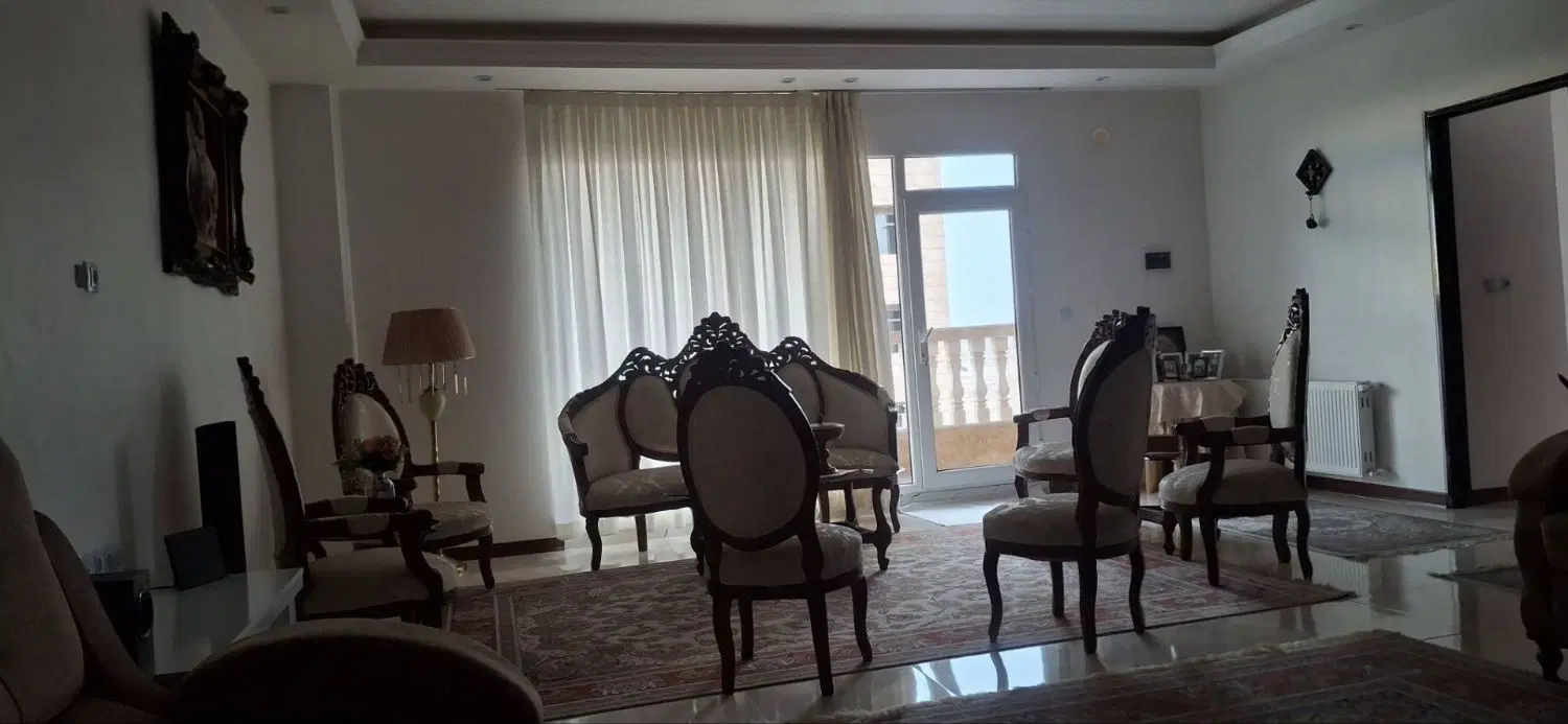 آپارتمان حدود ۱۵۰ متر واقع در شریف آباد