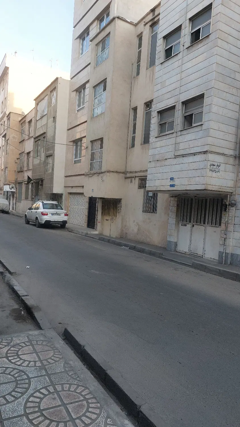فروش ملک کلنگی در بهترین لوکیشن خیابان سبحانی