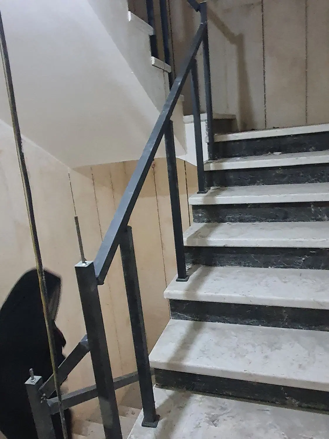 آپارتمان ۲۰۰ متری تک واحدی