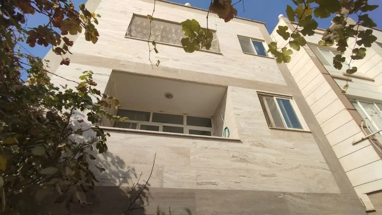 آپارتمان دو طبقه