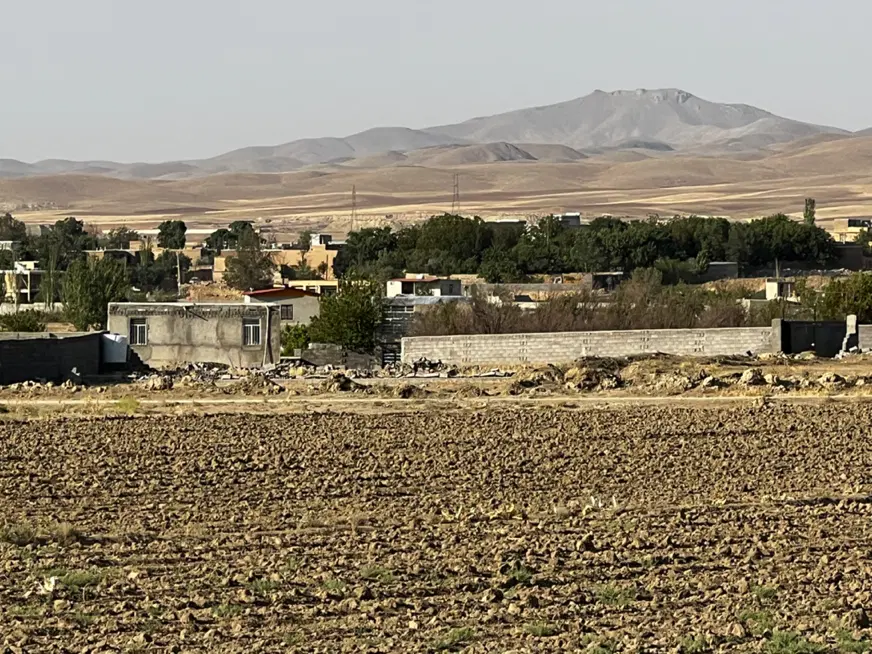 زمین باغی ۴۰۰ متری فروش