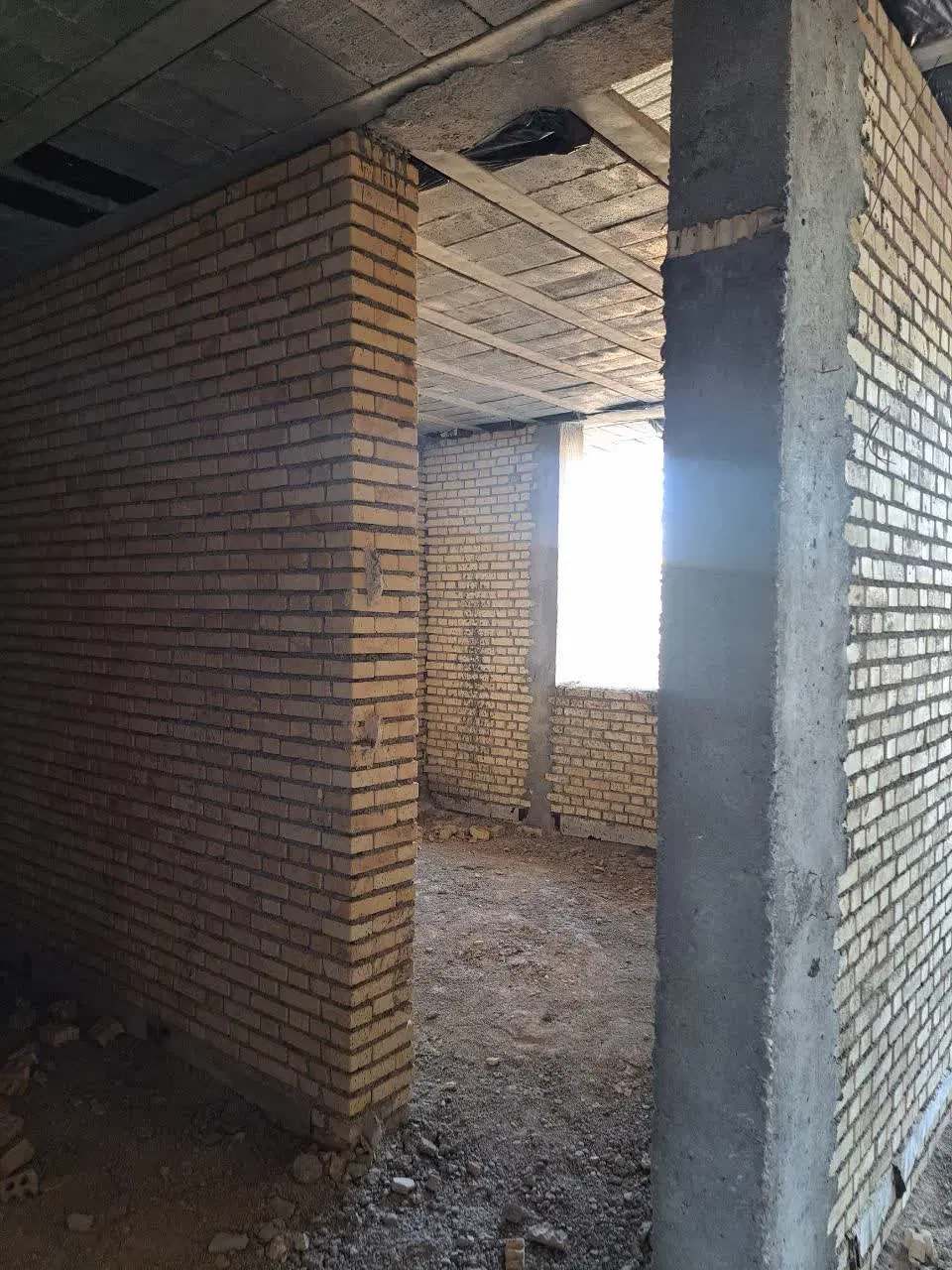 خانه فردوس ۲ رو به رو چمن مصنوعی