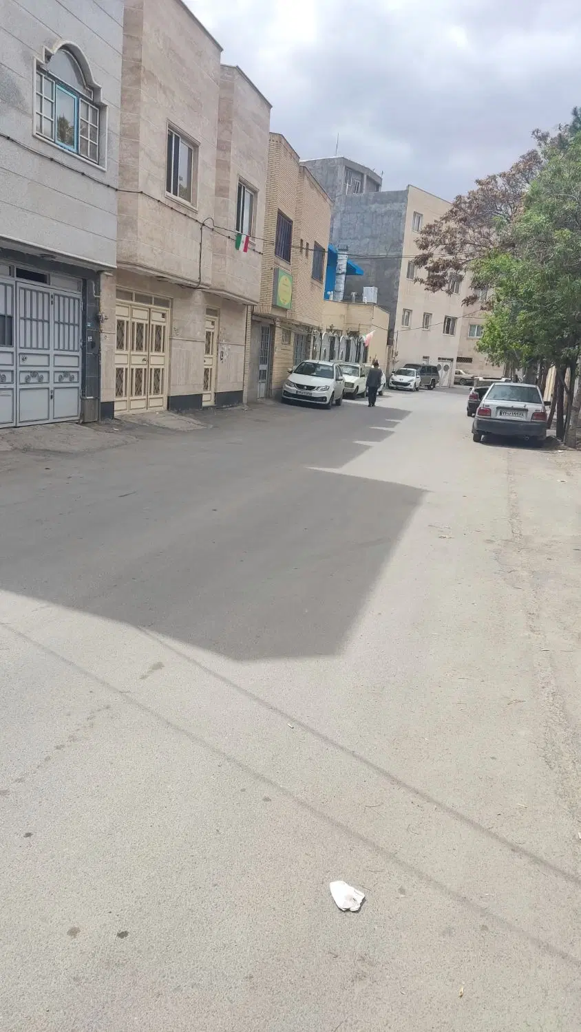 250متری اول شرق سپاه