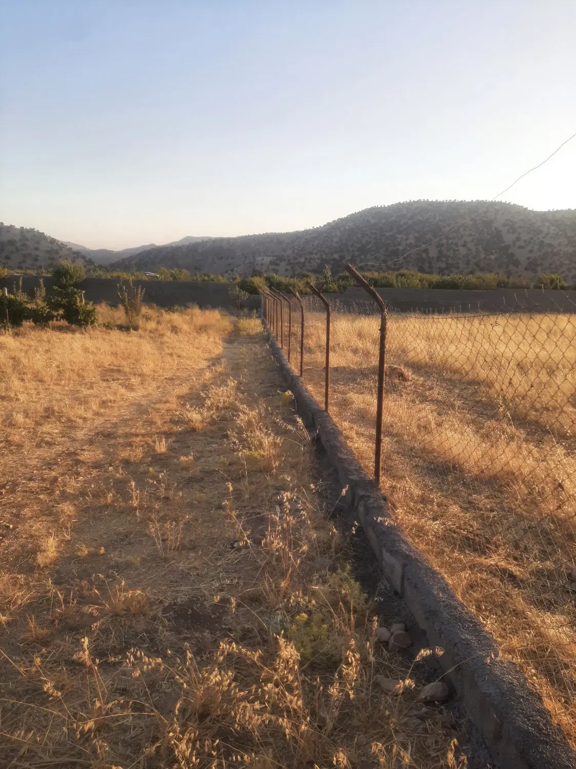 ۱۰۰۰متر زمین خانه باغی ششدار