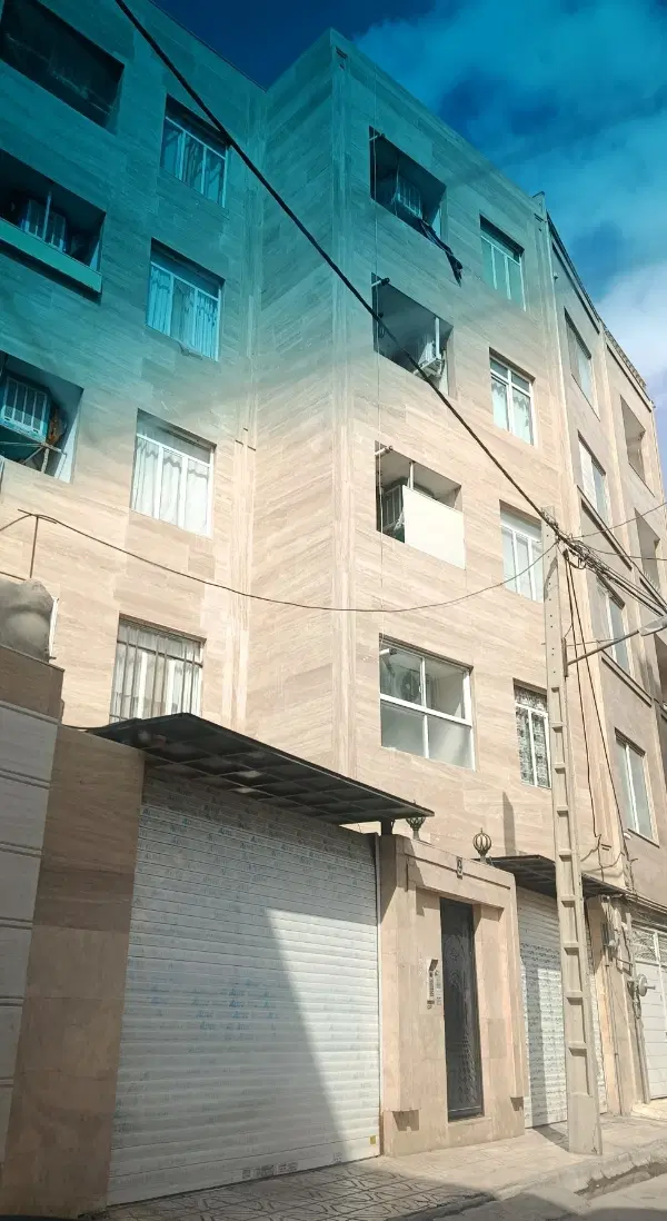 واحد مـ75ـتری_ 2 خواب_تراس_پارکینگ_تخلیه