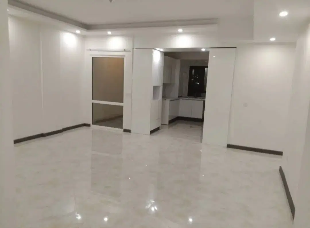 ۸۹ متر ۲ خواب مجاورت دریاچه چیتگر منطقه ۲۲