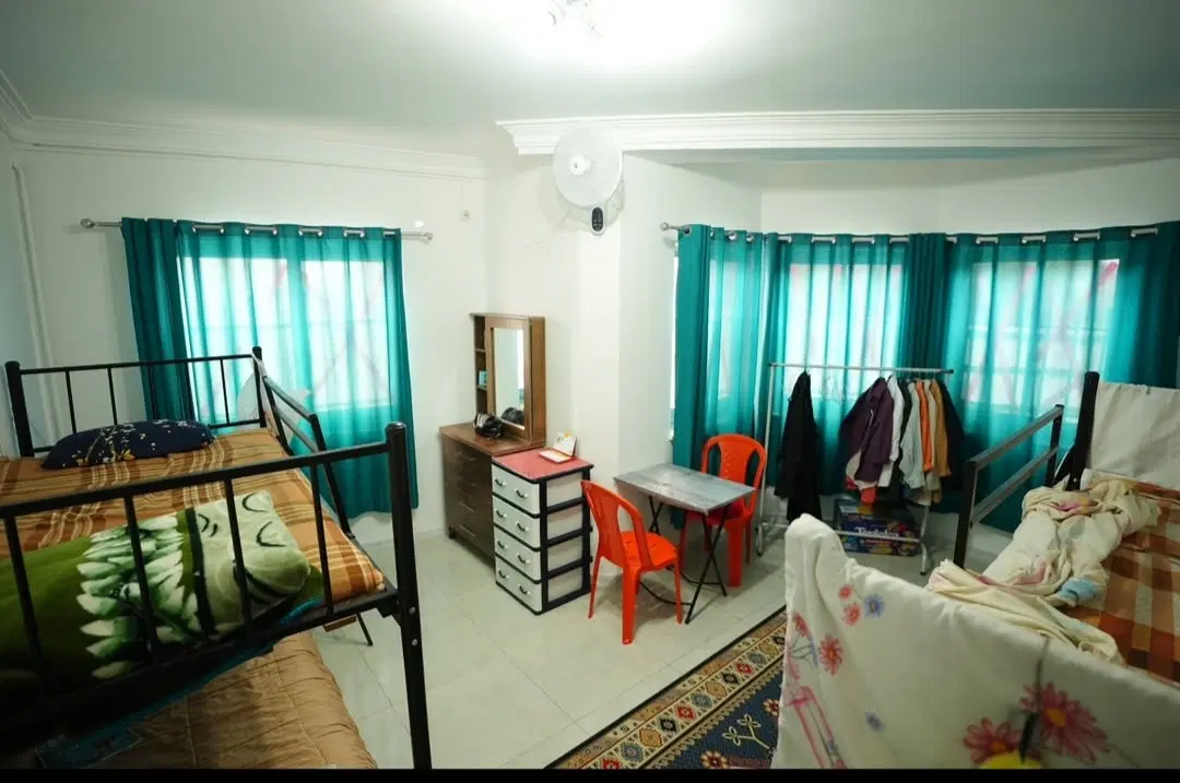 خوابگاه دخترانه (بدون ودیعه)