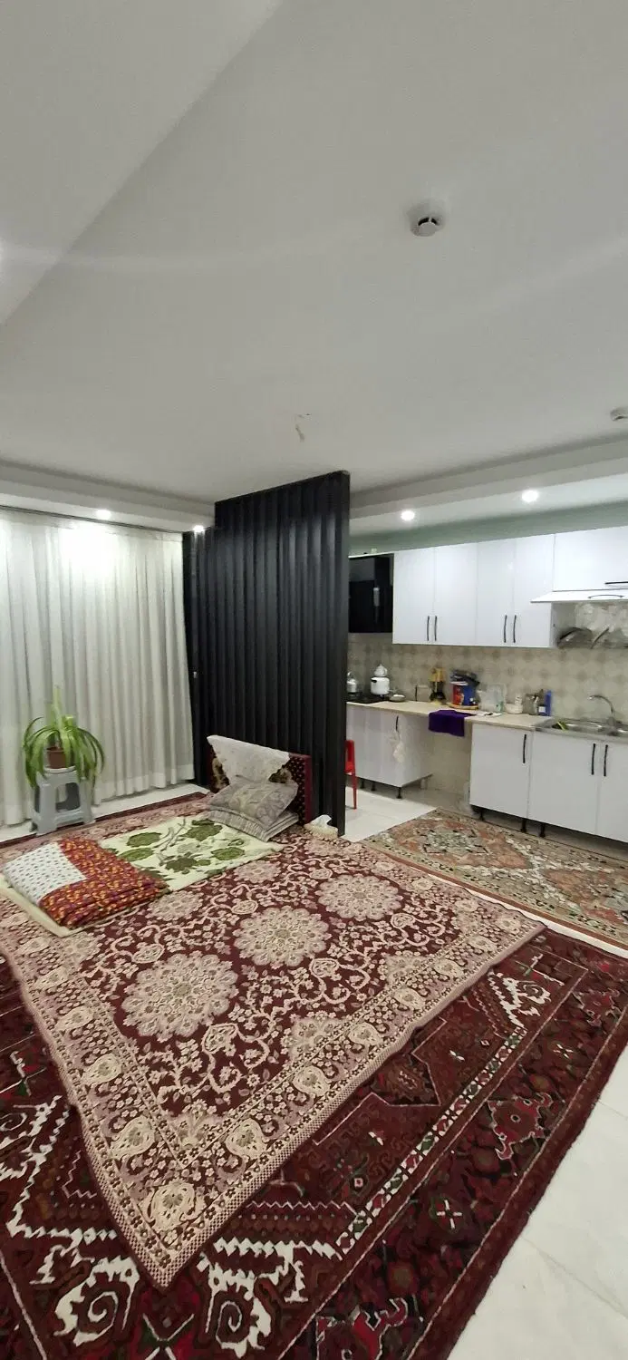 ۸۰ متری دو خواب تک واحدی پارکینگ غیر مزاحم