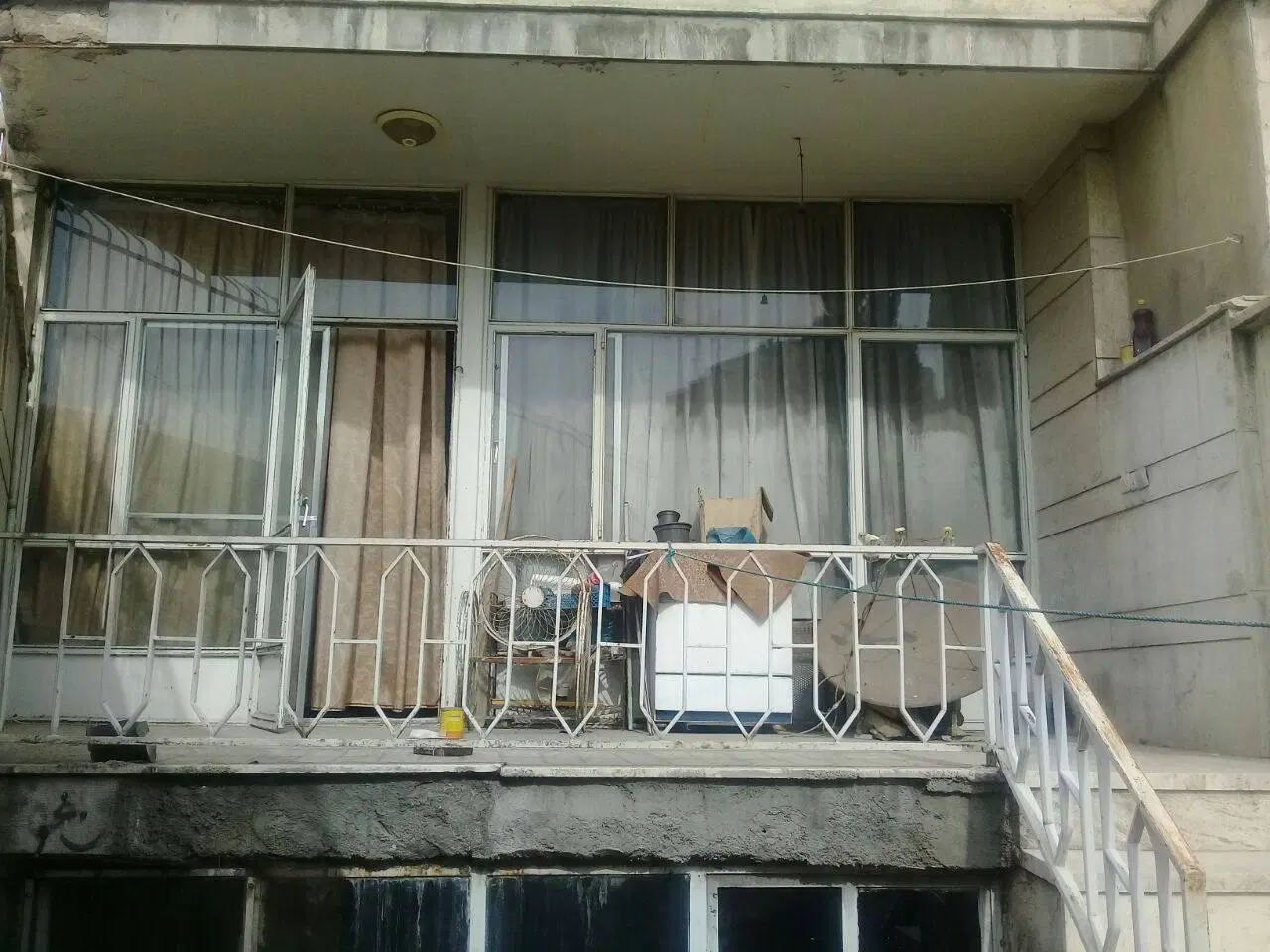 ۱۸۰متر _ کلنگی _ با جواز ساخت _ امام خمینی