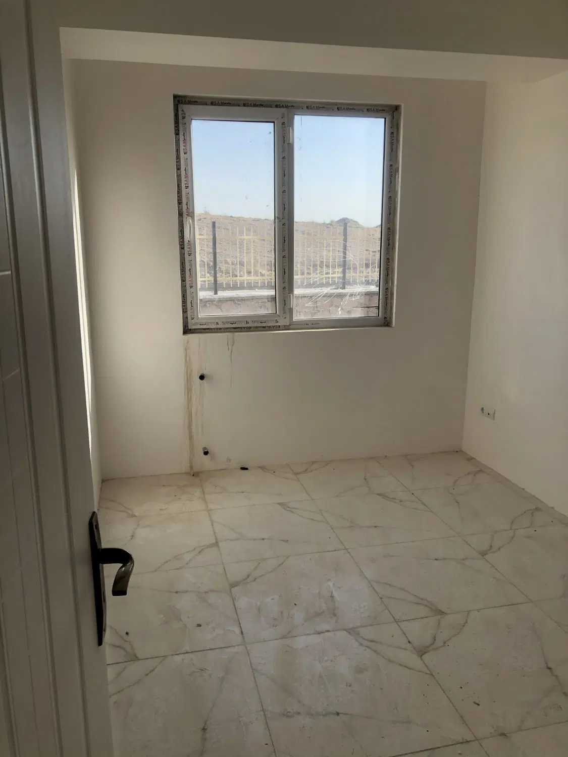 آپارتمان ۸۲ متری افرا اندیشه