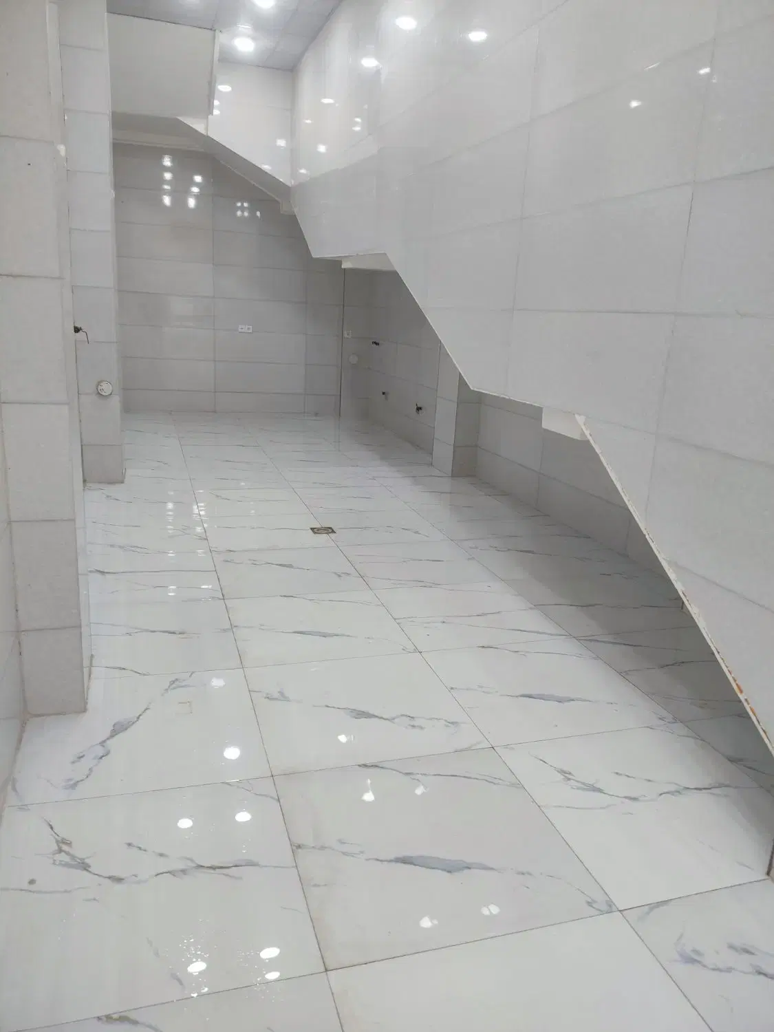 مغازه 48متری