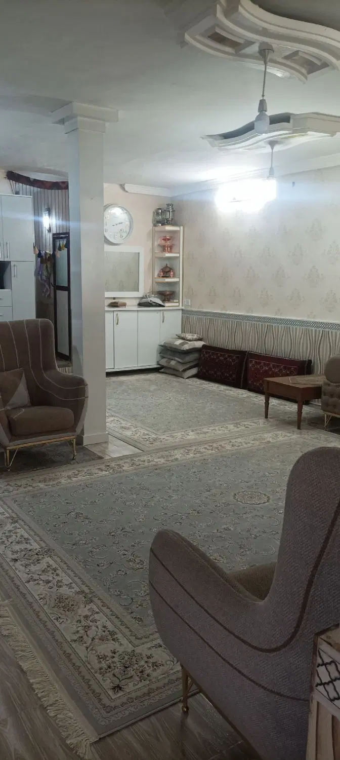 خانه مسکونی دربست ویلایی دوخوابه 130متر