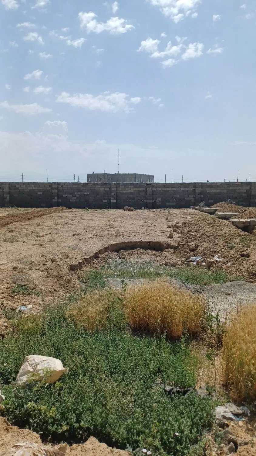 زمین ۳۰۰ متری خیابان مصلی