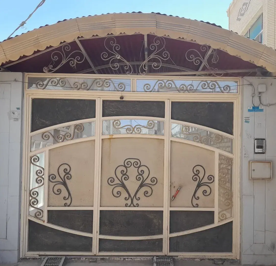 فروش خانه دو طبقه ویلایی