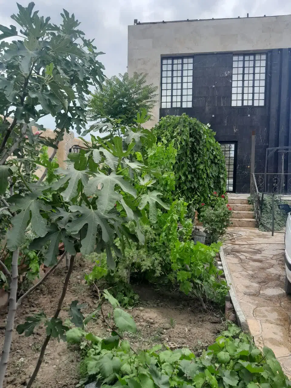 منزل ویلایی دوبلکس مسکونی ۴۰۰متری