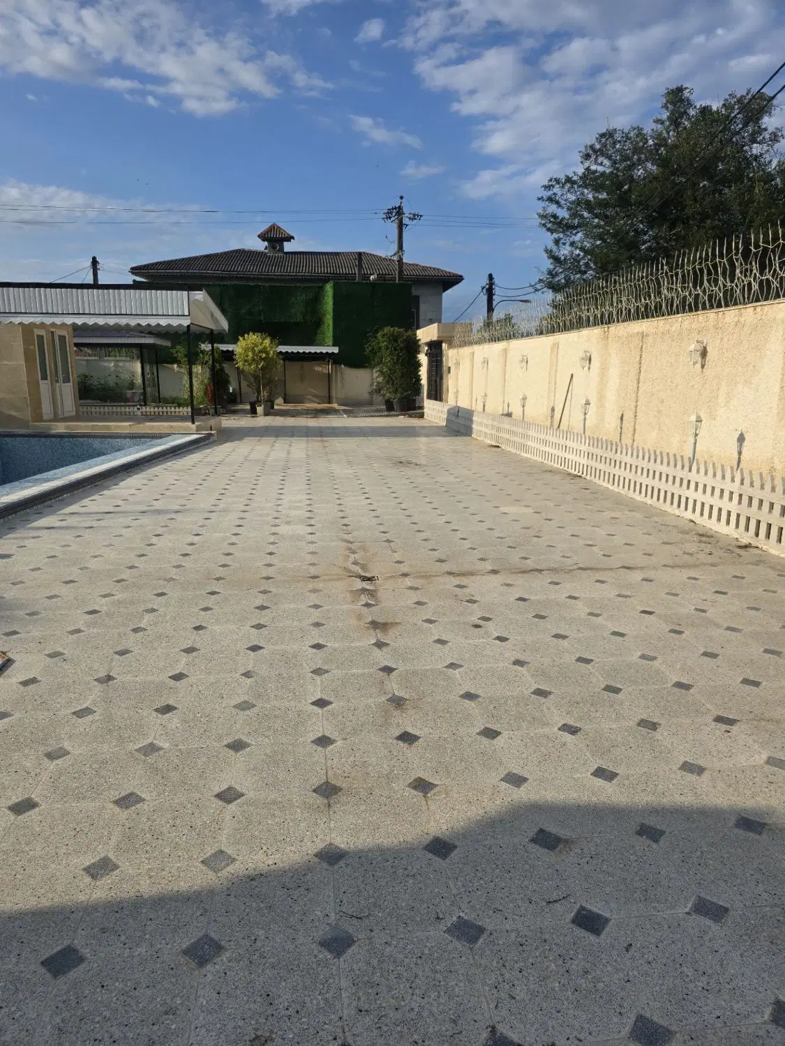 ویلای ۱۰۰۰ متری