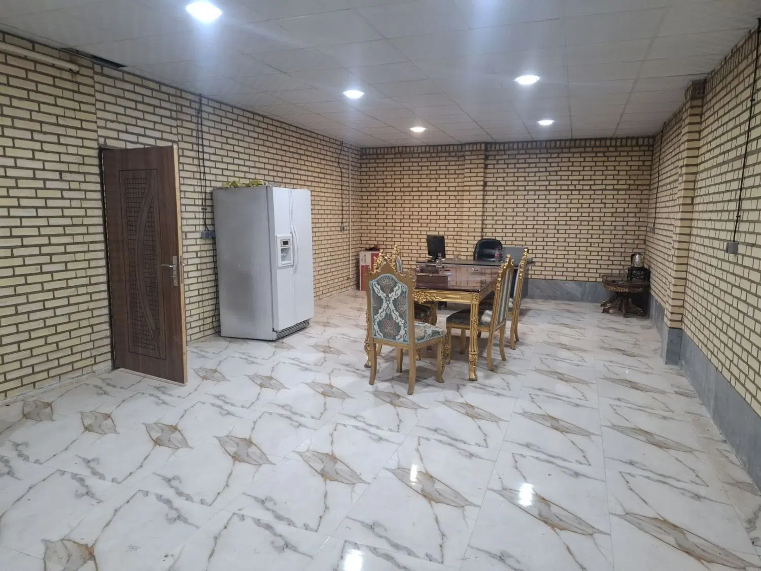 فروش مجموعه پخش مواد غذایی وحدت
