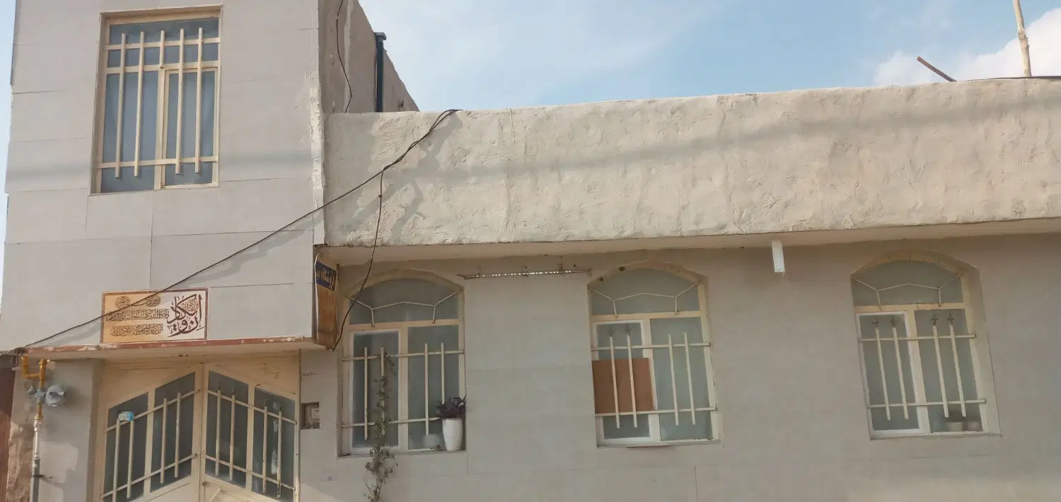 فروش خانه ویلایی۸۵مترزیربناو۱۴۰مترساخت